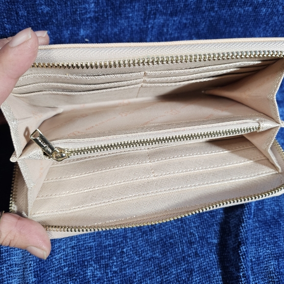 NEW Paul & Joe Sister Kitty Cat Pink Metallic Wallet - Picture 6 of 7